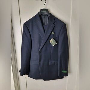 Men’s Ralph Lauren Suit. Size 42S 36W. Brand new with tags.